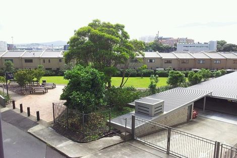 Photo of property in 4n/160 Symonds Street, Eden Terrace, Auckland, 1010