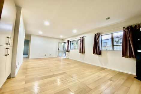 Photo of property in 19a Nile Road, Milford, Auckland, 0620