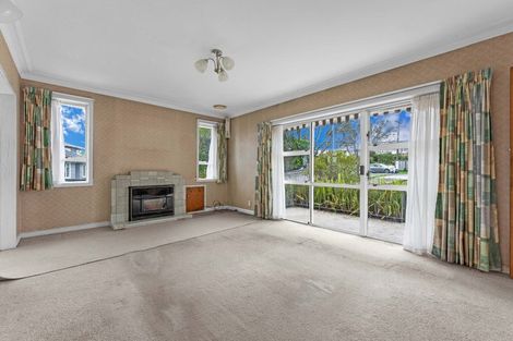 Photo of property in 30 Abbotleigh Avenue, Te Atatu Peninsula, Auckland, 0610