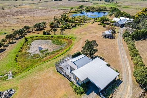 Photo of property in 225 Turkey Flat Road, Te Kopuru, 0391