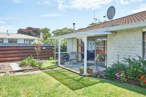 Photo of property in 100 Maxwells Line, Awapuni, Palmerston North, 4412