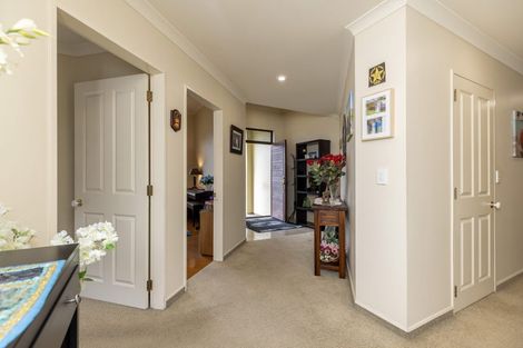 Photo of property in 196 Milne Drive, Paraparaumu, 5032