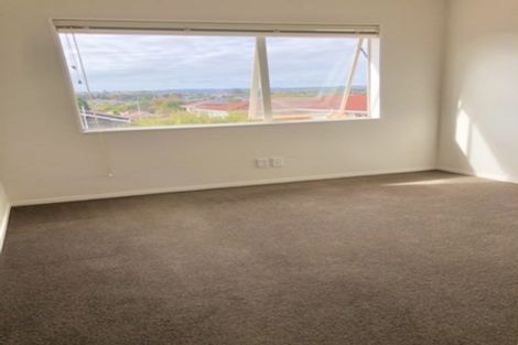 Photo of property in 95a Glenmore Road, Sunnyhills, Auckland, 2010