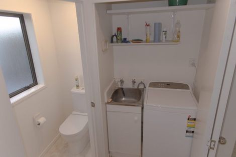 Photo of property in 5/5 Kilham Avenue, Northcote, Auckland, 0627