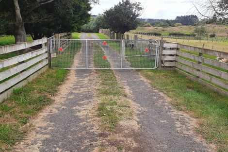 Photo of property in 297 Kingseat Road, Kingseat, Pukekohe, 2679