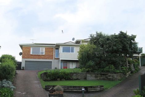 Photo of property in 2/6 Patros Place, Bucklands Beach, Auckland, 2012