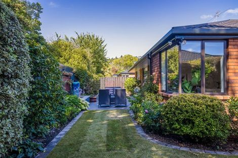 Photo of property in 8 Castle Way, Beckenham, Christchurch, 8023