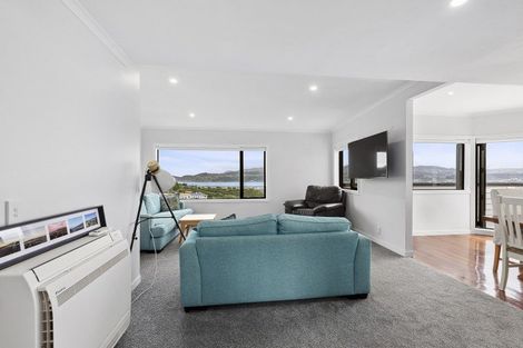 Photo of property in 83 Tannadyce Street, Strathmore Park, Wellington, 6022