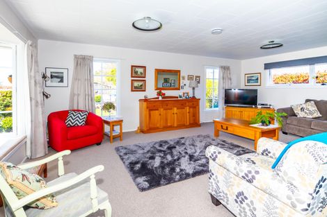 Photo of property in 71 Main North Road, Geraldine, 7930