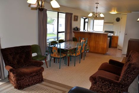 Photo of property in 14 Hereford Place, Waihi Beach, 3611