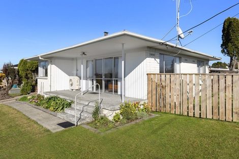 Photo of property in 25 Maple Avenue, Dinsdale, Hamilton, 3200