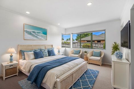 Photo of property in 5 Burnt Oak Drive, Pyes Pa, Tauranga, 3112