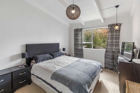 Photo of property in 15 Frankley Road, Westown, New Plymouth, 4310