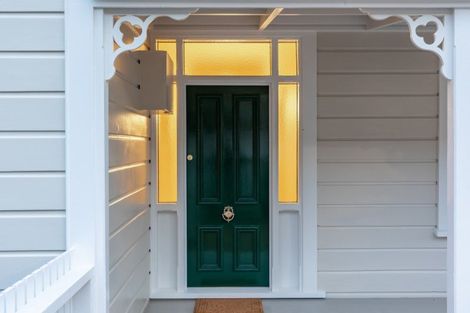 Photo of property in 95b Waikawa Road, Picton, 7220