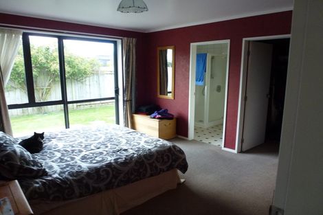 Photo of property in 65 Meridian Grove, Kelvin Grove, Palmerston North, 4414