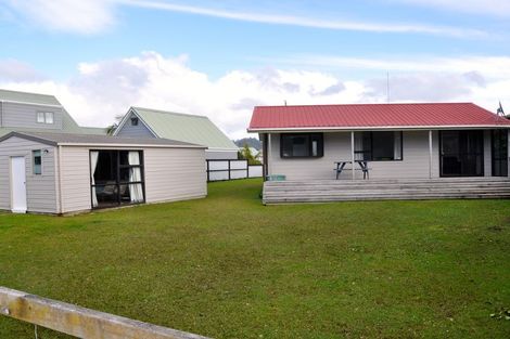 Photo of property in 14 Hereford Place, Waihi Beach, 3611