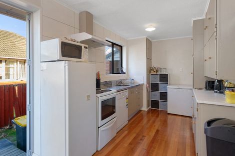 Photo of property in 30 Auburn Avenue, Upper Riccarton, Christchurch, 8041