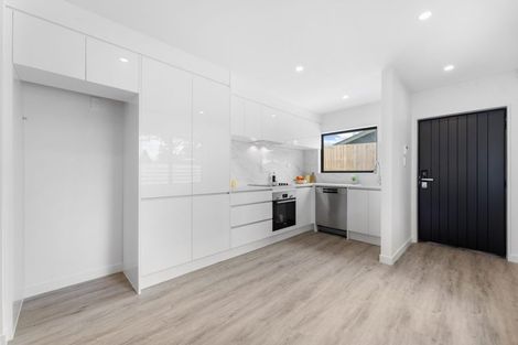 Photo of property in 89a Oreil Avenue, West Harbour, Auckland, 0618