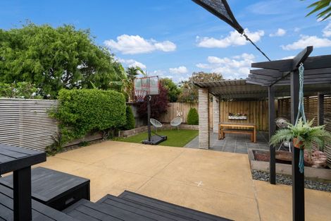 Photo of property in 46 Bowen Street, Cambridge, 3434