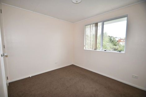 Photo of property in 2/2 Mcdowell Crescent, Hillcrest, Auckland, 0626