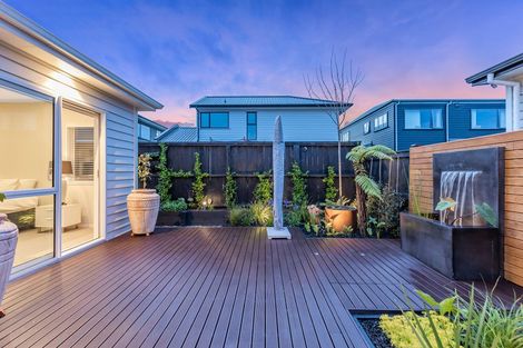 Photo of property in 9 Ropere Street, Kumeu, 0810
