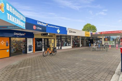 Photo of property in 2/100 Millers Road, Brookfield, Tauranga, 3110