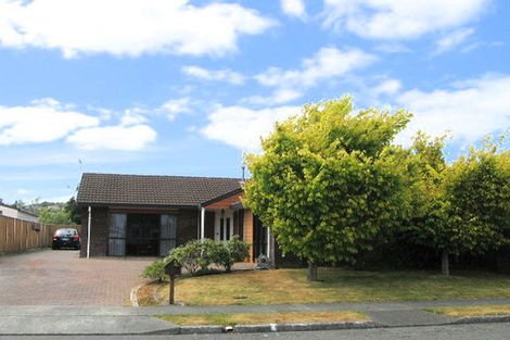 Photo of property in 14 Memphis Grove, Totara Park, Upper Hutt, 5018