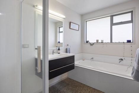 Photo of property in 96b Wills Road, Bell Block, New Plymouth, 4312