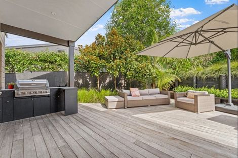 Photo of property in 28 Laly Haddon Place, Matakana, Warkworth, 0985