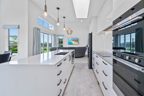 Photo of property in 11 Majestic Chance, Seaward Bush, Invercargill, 9812