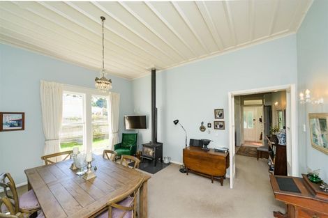 Photo of property in 27 Bond Street, Marton, 4710