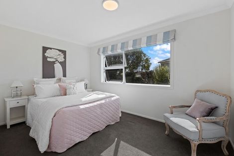 Photo of property in 2/133 Shakespeare Road, Milford, Auckland, 0620