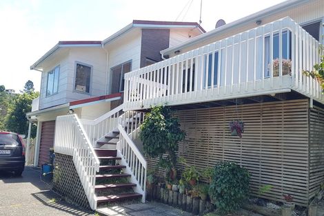 Photo of property in 38 Deverell Place, Northcross, Auckland, 0632