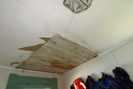 Photo of property in 44 Adderley Street, Westport, 7825