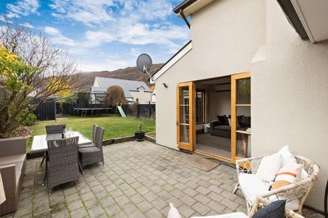 Photo of property in 9a Daveys Place, Arrowtown, 9302