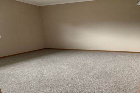 Photo of property in 2/54 Titirangi Road, New Lynn, Auckland, 0600