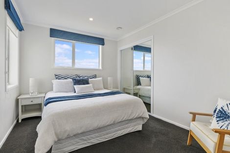 Photo of property in 36 Manhattan Rise, Orewa, 0931