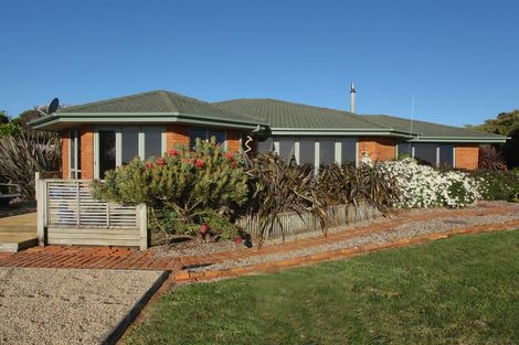 Photo of property in 112c Newton Road, Raglan, Te Mata, 3894