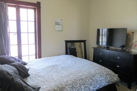 Photo of property in 14 Farmer Street, Te Aroha, 3320