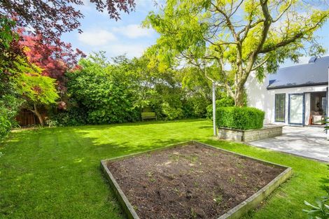 Photo of property in 9 Gwen Place, Redwood, Christchurch, 8051