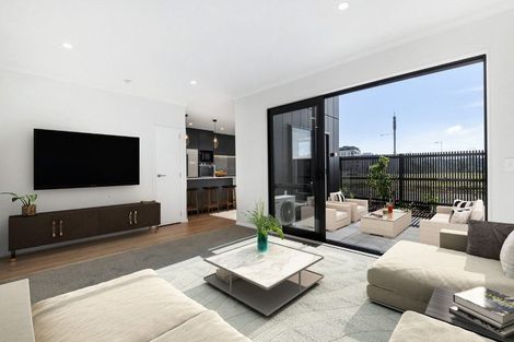 Photo of property in 4 Rauawa Lane, Hobsonville, 0616