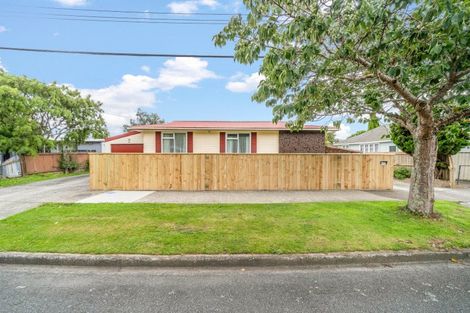 Photo of property in 39 Naenae Road, Naenae, Lower Hutt, 5011