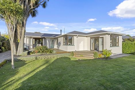 Photo of property in 37 Middlepark Road, Sockburn, Christchurch, 8042