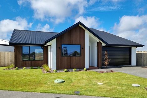 Photo of property in 59 Skibbereen Drive, Halswell, Christchurch, 8025