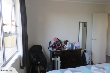 Photo of property in 2/18 Koromiko Street, New Lynn, Auckland, 0600