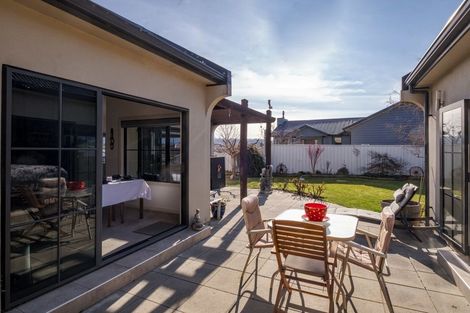 Photo of property in 10 Walnut Grove, Alexandra, 9320