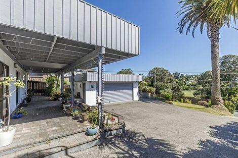 Photo of property in 26 Glencoe Road, Browns Bay, Auckland, 0630