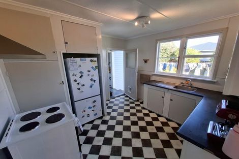 Photo of property in 53 Mould Street, Waitara, 4320