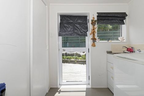 Photo of property in 84 Omokoroa Road, Omokoroa, 3114