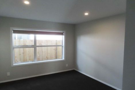 Photo of property in 15 Molesworth Street, Taita, Lower Hutt, 5011